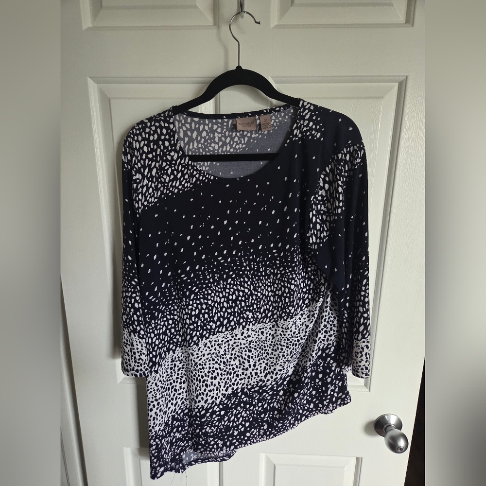 Easywear By Chicos Women's Navy Blue and White Patterned Top NWOT